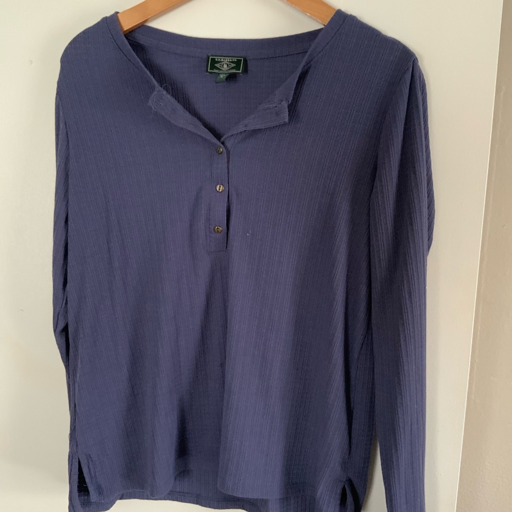 G.H. Bass & Co. Navy Long Sleeve Tee